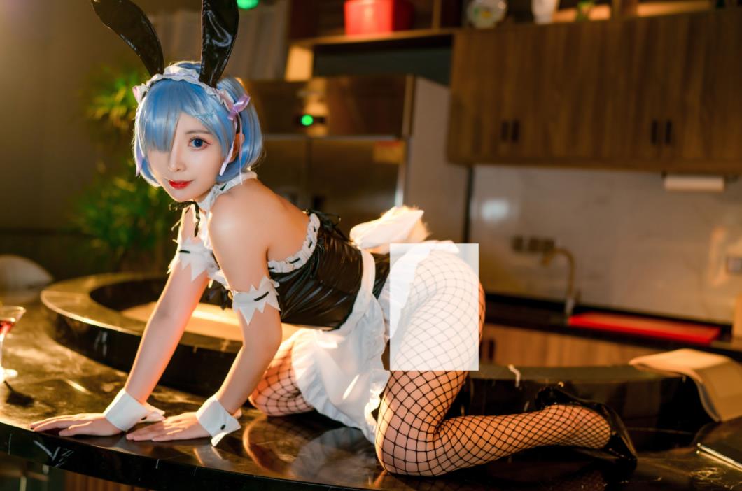 妍子坚不可摧